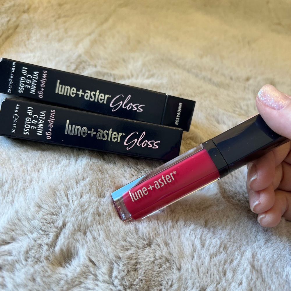 Lune + Aster Gloss 2 pack - Color is Innovator